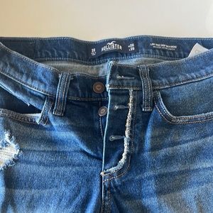 Hollister crop boyfriend